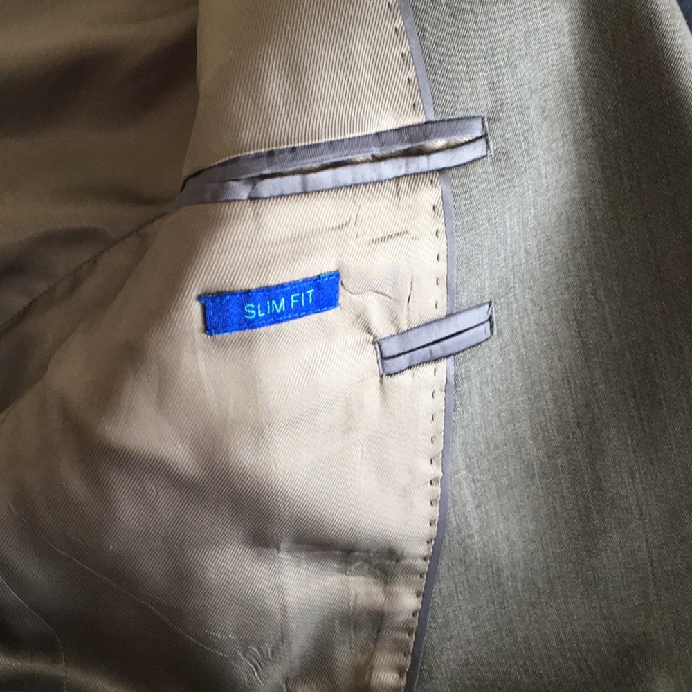 Blazer - Picture 3 of 4